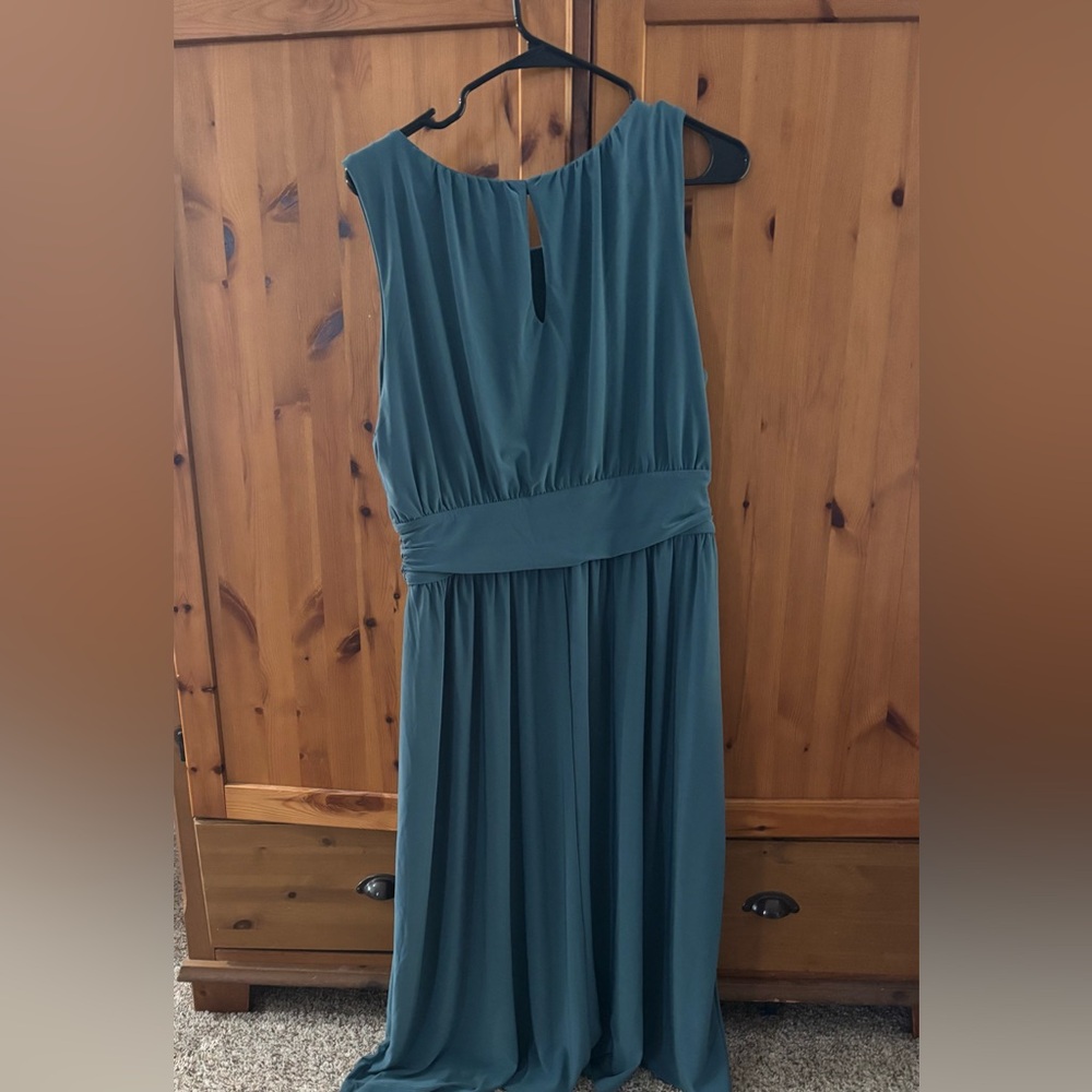 NWT. Gilli Teal Maxi Dress.